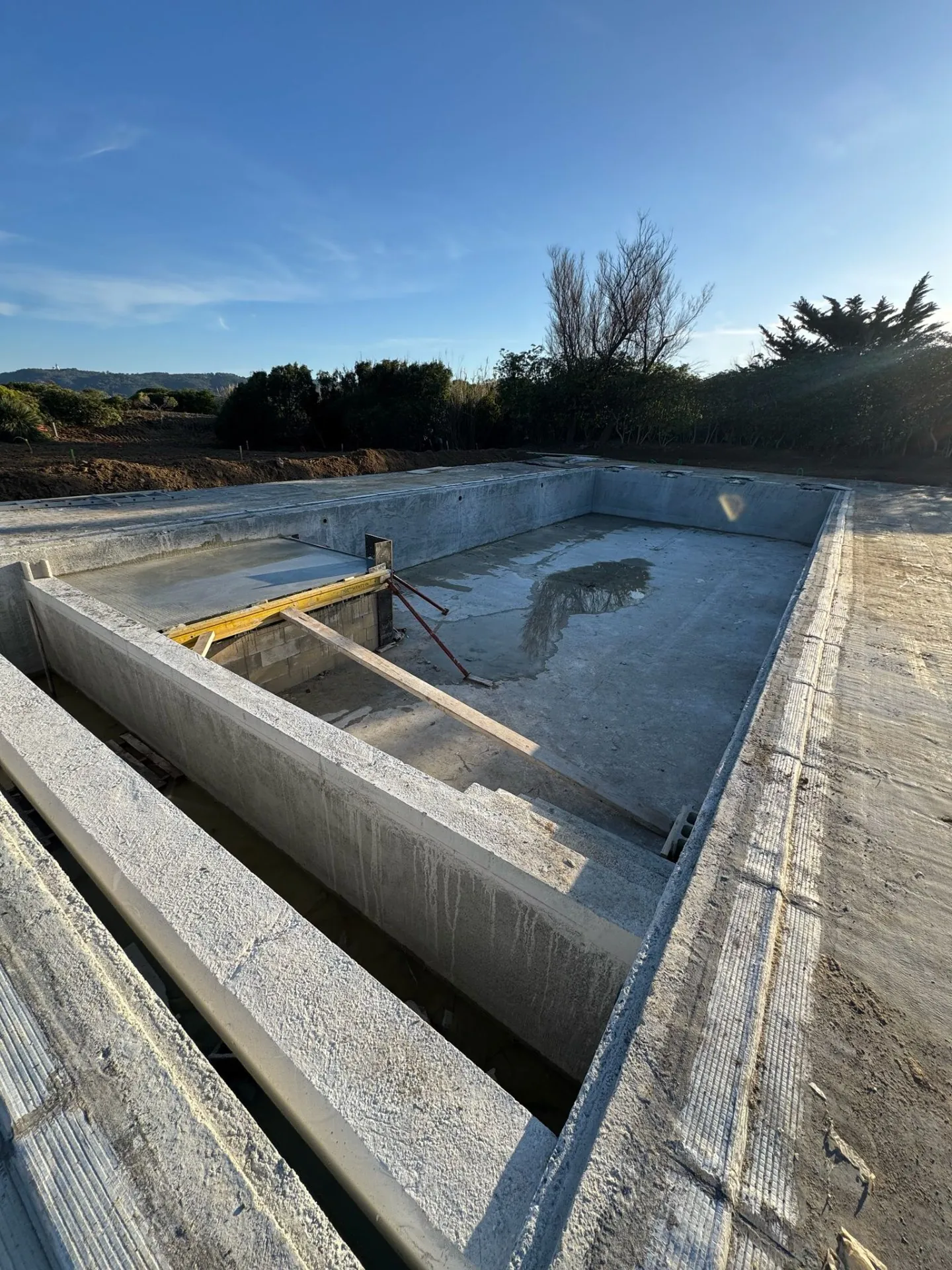 Chantier de remplacement de liner dans les Monts d'Or, Rhône (69)