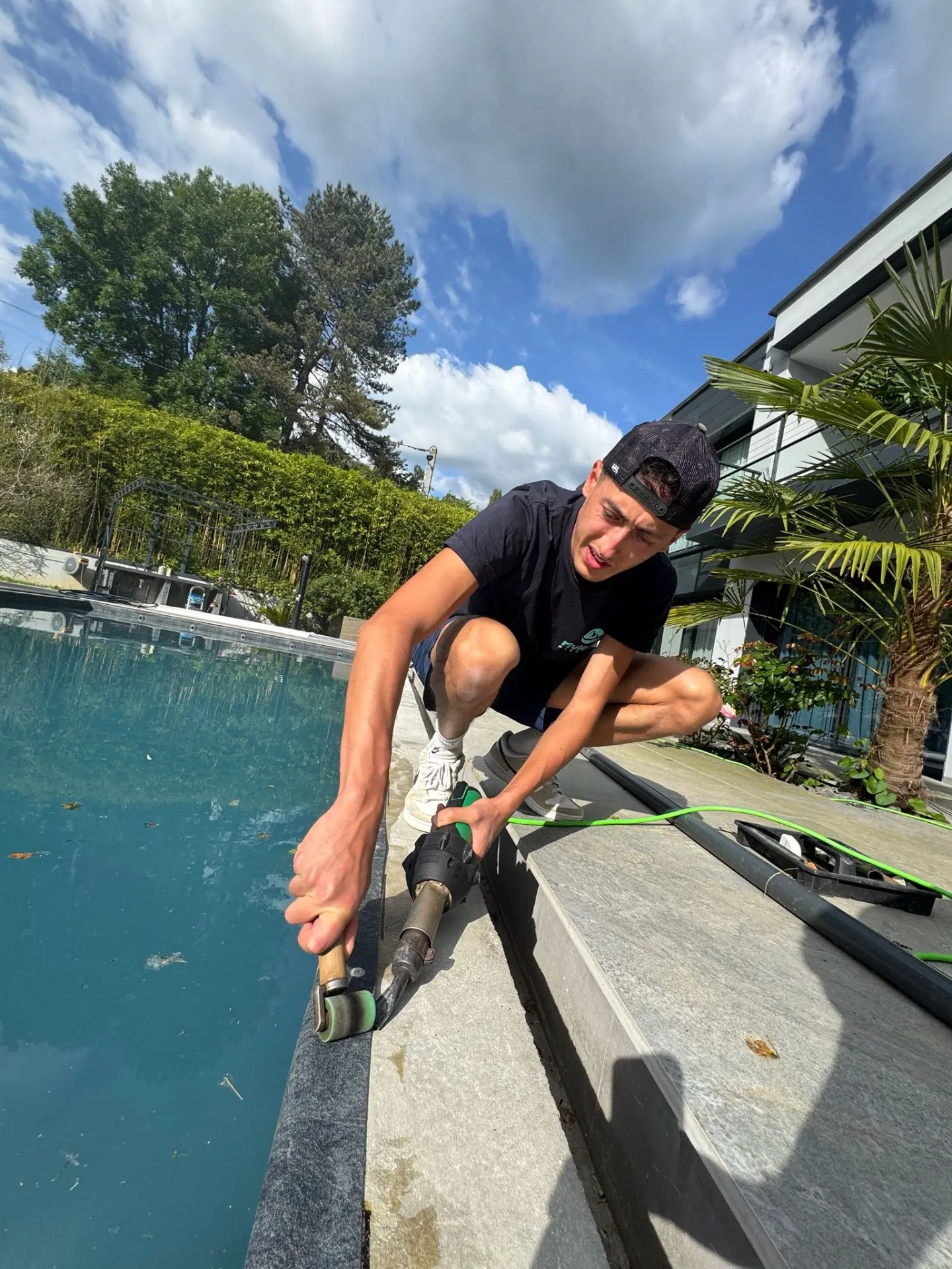 Opérations techniques piscine PVC armé